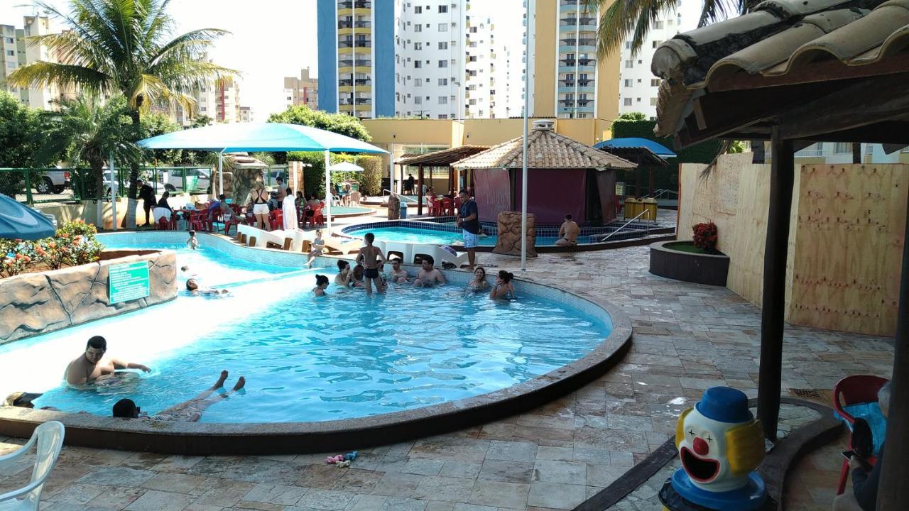 Hidro: Luxo Com 2 Quartos E Bebidas à Beira Da Piscina Apartment Caldas Novas